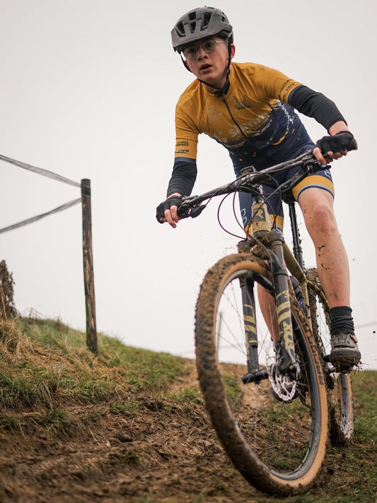 Begeleiding van Sem Hellebrand: Een Verhaal van Groei en Vooruitgang 🚴♂️