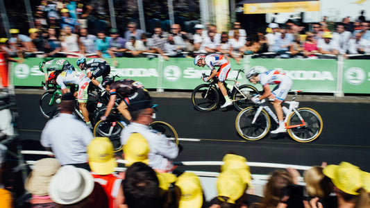 Mountainbiken vs. Racefietsen: Het Verschil Tussen Kracht en Wedstrijdinstinct